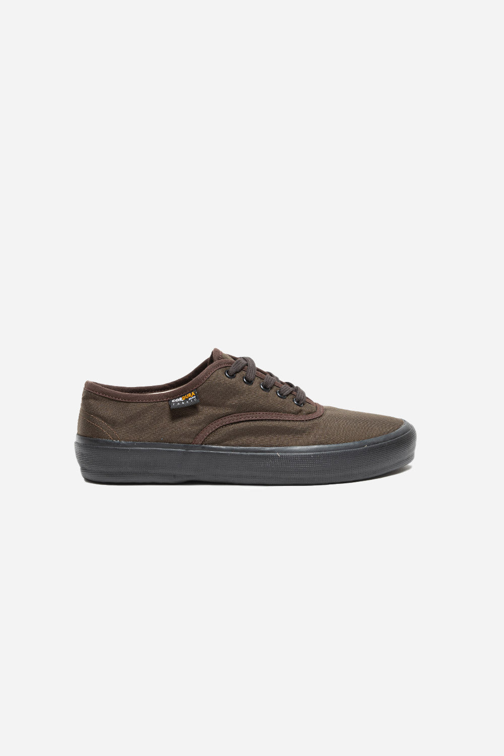 reproduction-of-found-us-navy-trainers-side