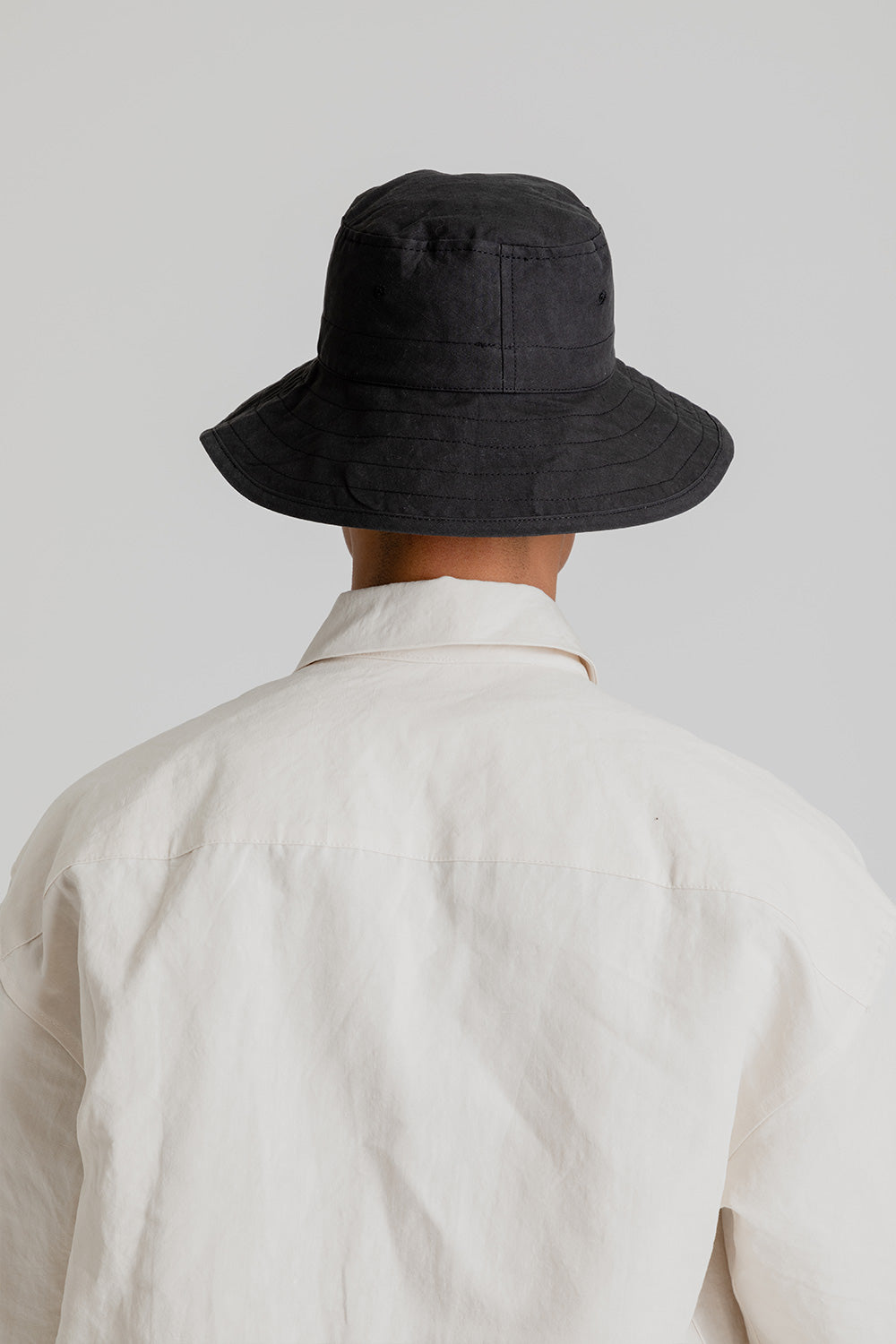 S.K. Manor Hill Bucket Hat in Black
