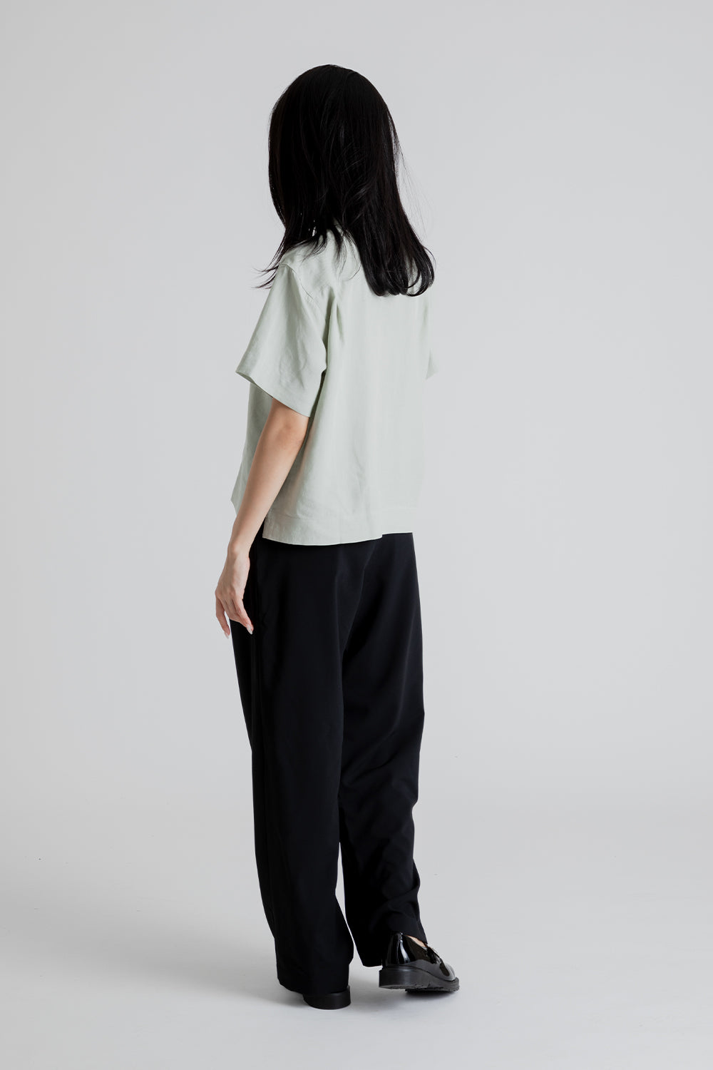 Uniform Bridge Women's Linen Standard Short Shirt in Sage Green