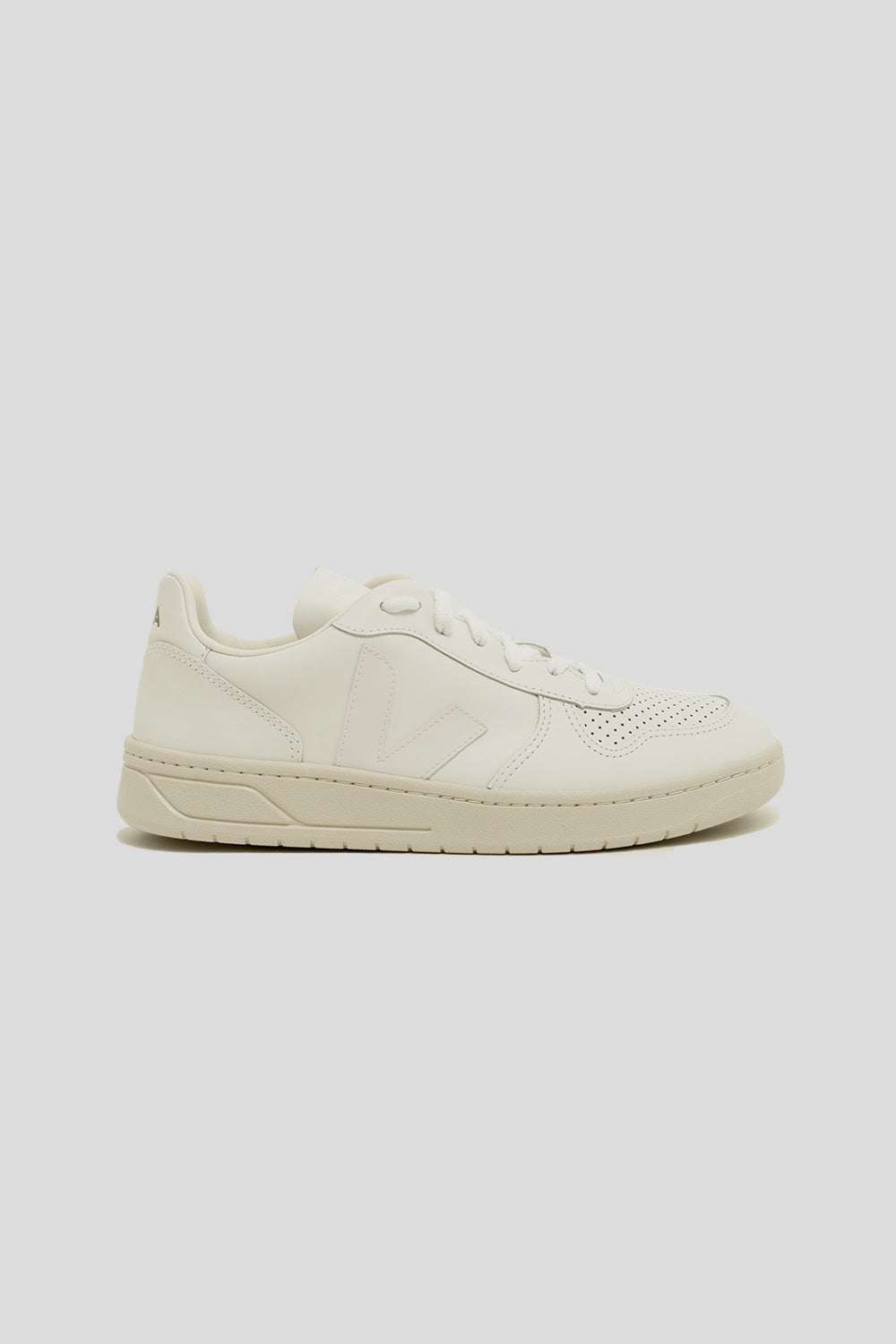 Veja Women&#39;s V-10 Leather Shoe in White/White