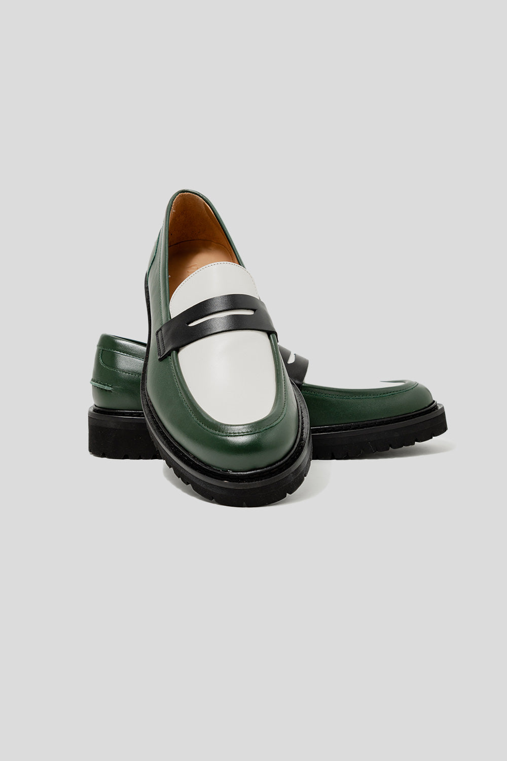 Vinny's Richee Penny Loafer in Green / White / Black